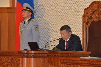Хаврын чуулганыг хаалаа